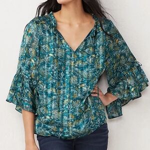 LC Lauren Conrad Flowy Top